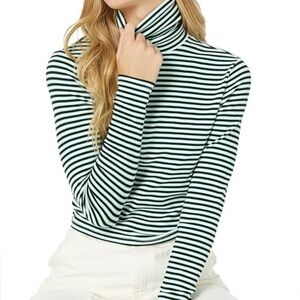 Levi’s Green White Black Stripe Turtle Neck Long Sleeve Crop Shirt Size M